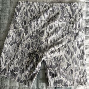 RBX Gray Patterned Women's Squat Proof Bike Shorts with Pockets